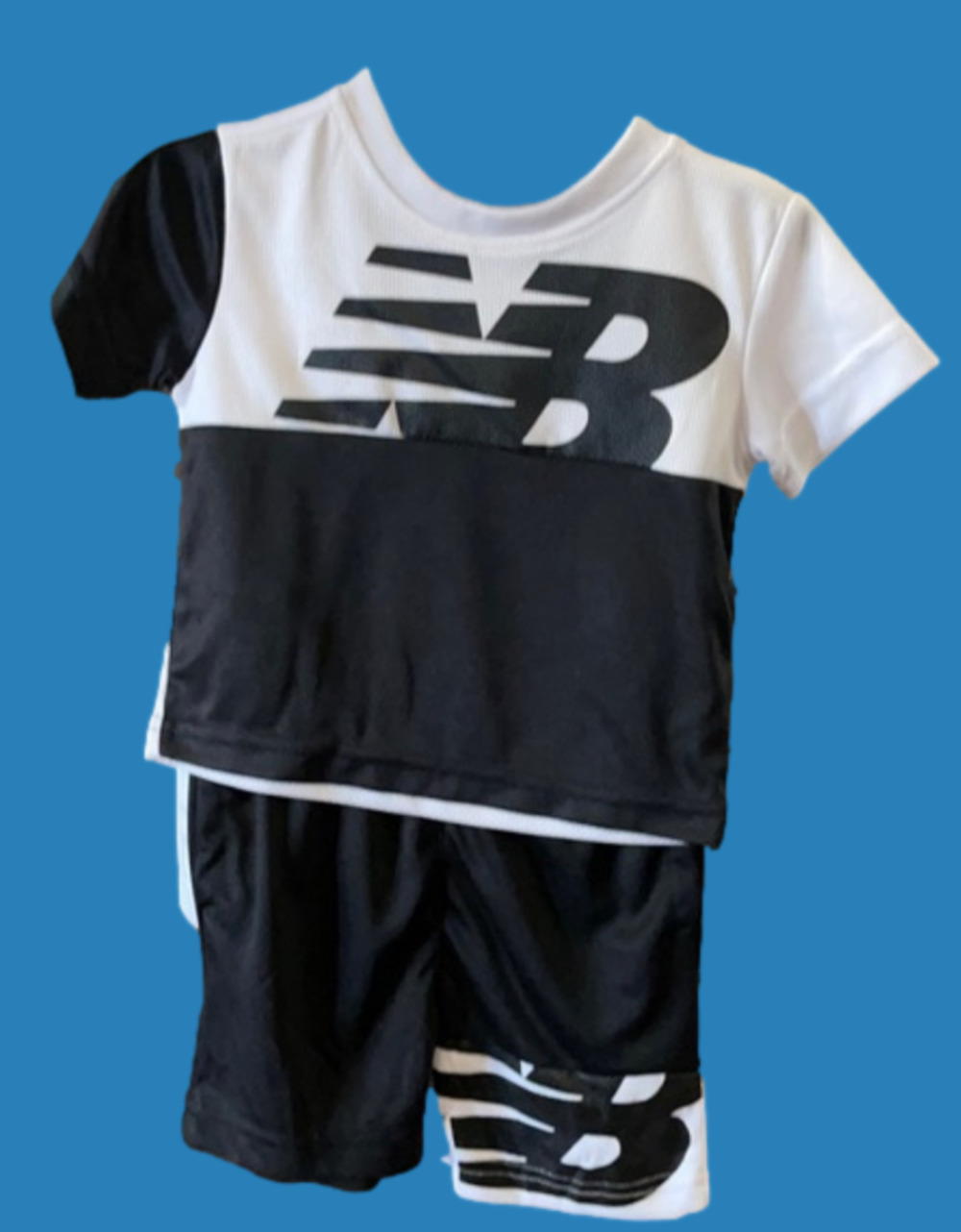NWT 12mth New Balance outfit